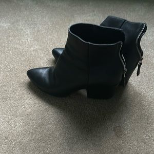 Black ankle boots size 9. Worn once